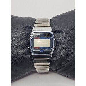 Vtg Timex Calendar Alarm Chrono LCD Light Dial Quartz Lithium Mens Watch